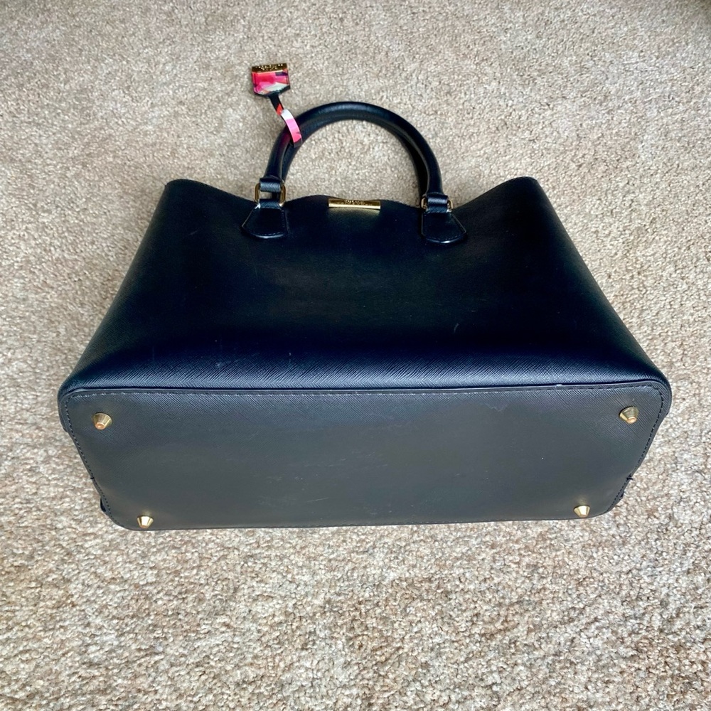 Trina Turk Bag - Picture 6 of 16